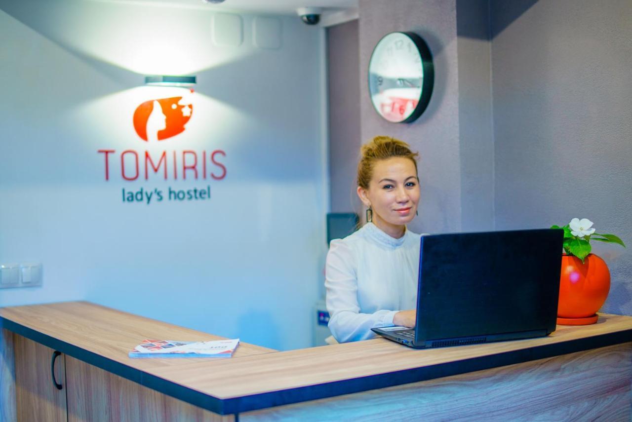 Tomiris Lady'S Capsul Hostel Only For Women Almaty Exterior foto